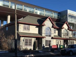 A freshly painted exterior from Mountianview Painters