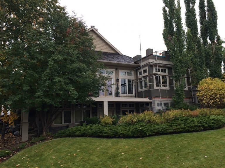 A freshly painted exterior from Mountianview Painters