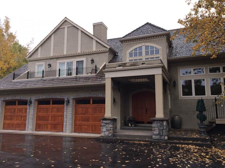 A freshly painted exterior from Mountianview Painters