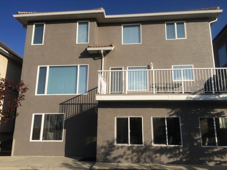 A freshly painted exterior from Mountianview Painters