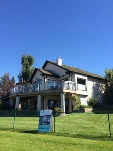 A freshly painted exterior from Mountianview Painters