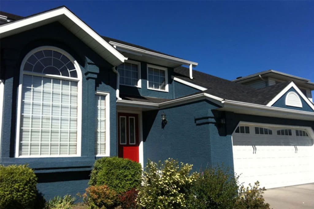 A freshly painted exterior from Mountianview Painters