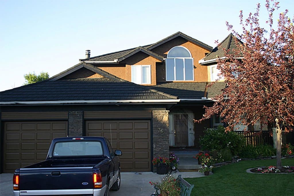 A freshly painted exterior from Mountianview Painters