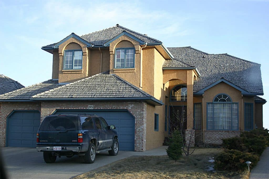 A freshly painted exterior from Mountianview Painters