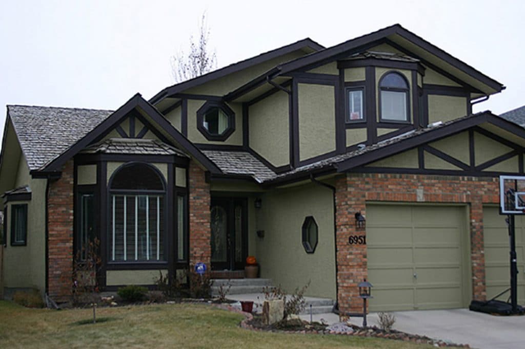 A freshly painted exterior from Mountianview Painters