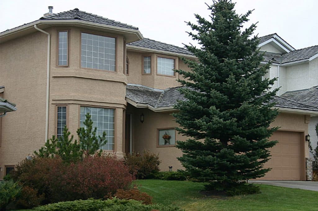 A freshly painted exterior from Mountianview Painters