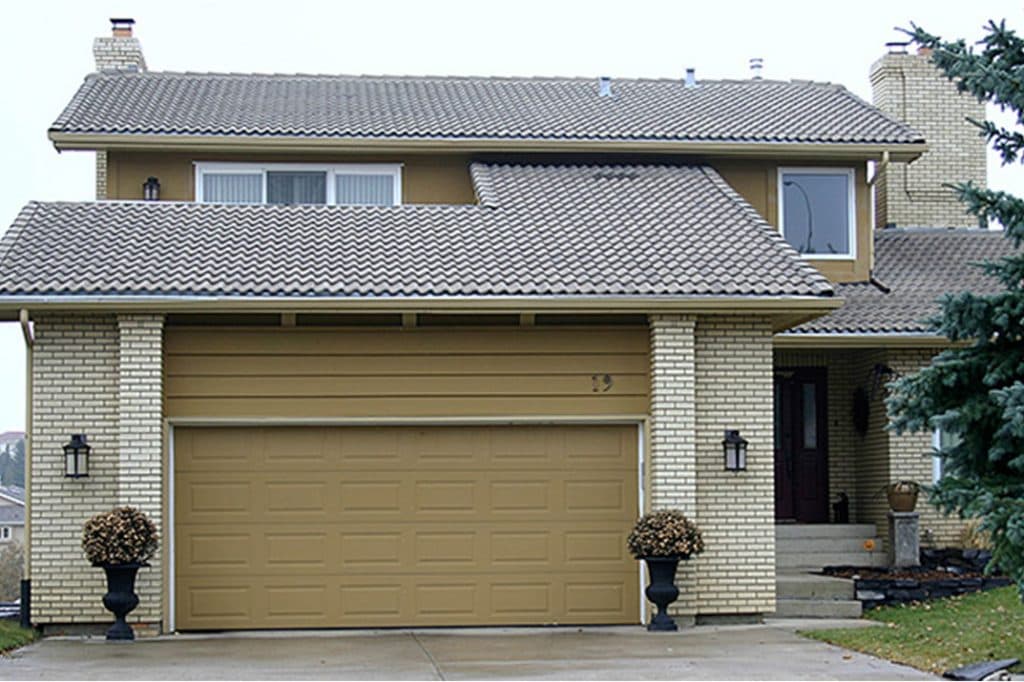 A freshly painted exterior from Mountianview Painters